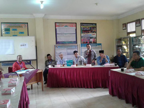 Lurah Adrijal Buka Pemilihan Ketua LPM Tangkerang Labuai